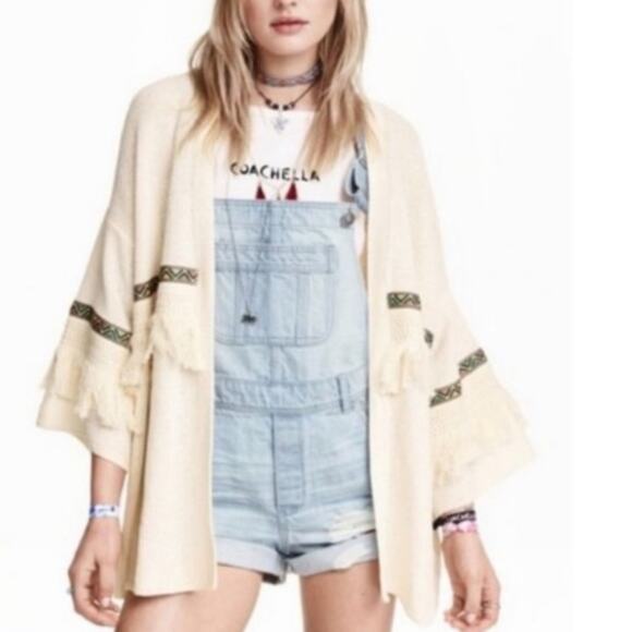 H&M x Coachella Collab Boho Cream Ivory Fringe Open Sweater Cardigan Small - Picture 1 of 9